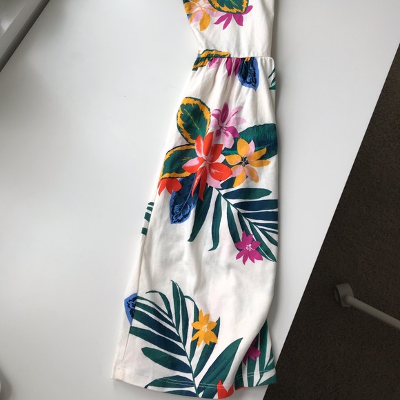 Old navy girls’ floral dress - Picture 5 of 5